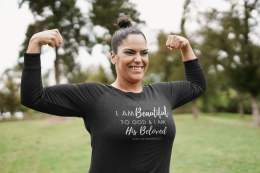 I Am Beautiful to God: Script - Women's Long-sleeve Sports Performance T-shirt